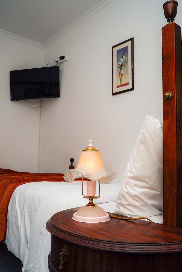 Residencial Airside Palace Lisbona Esterno foto